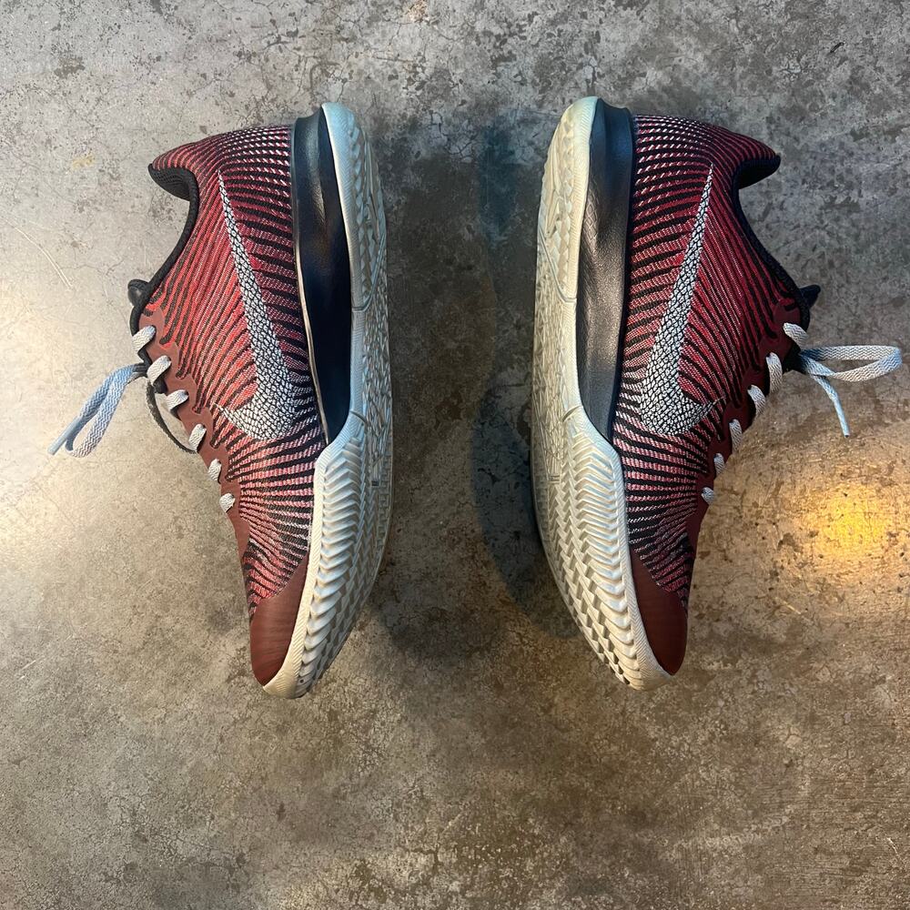 Nike Kobe Mentality 2 University Red Wolf Grey 818952-022 Men’s Size 7.5